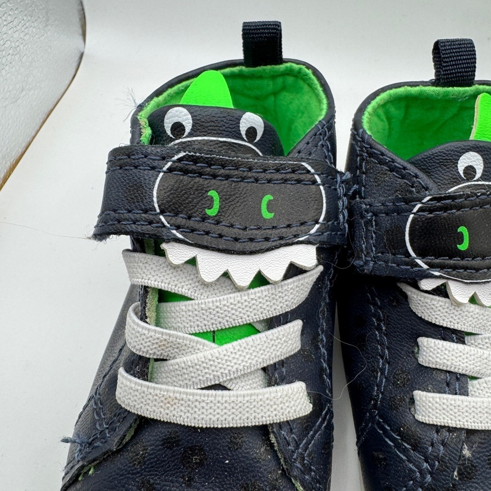 Carter's Toddler Boy Size 5 Black and Blue Dinosaur Sneakers Shoes - Picture 6 of 6